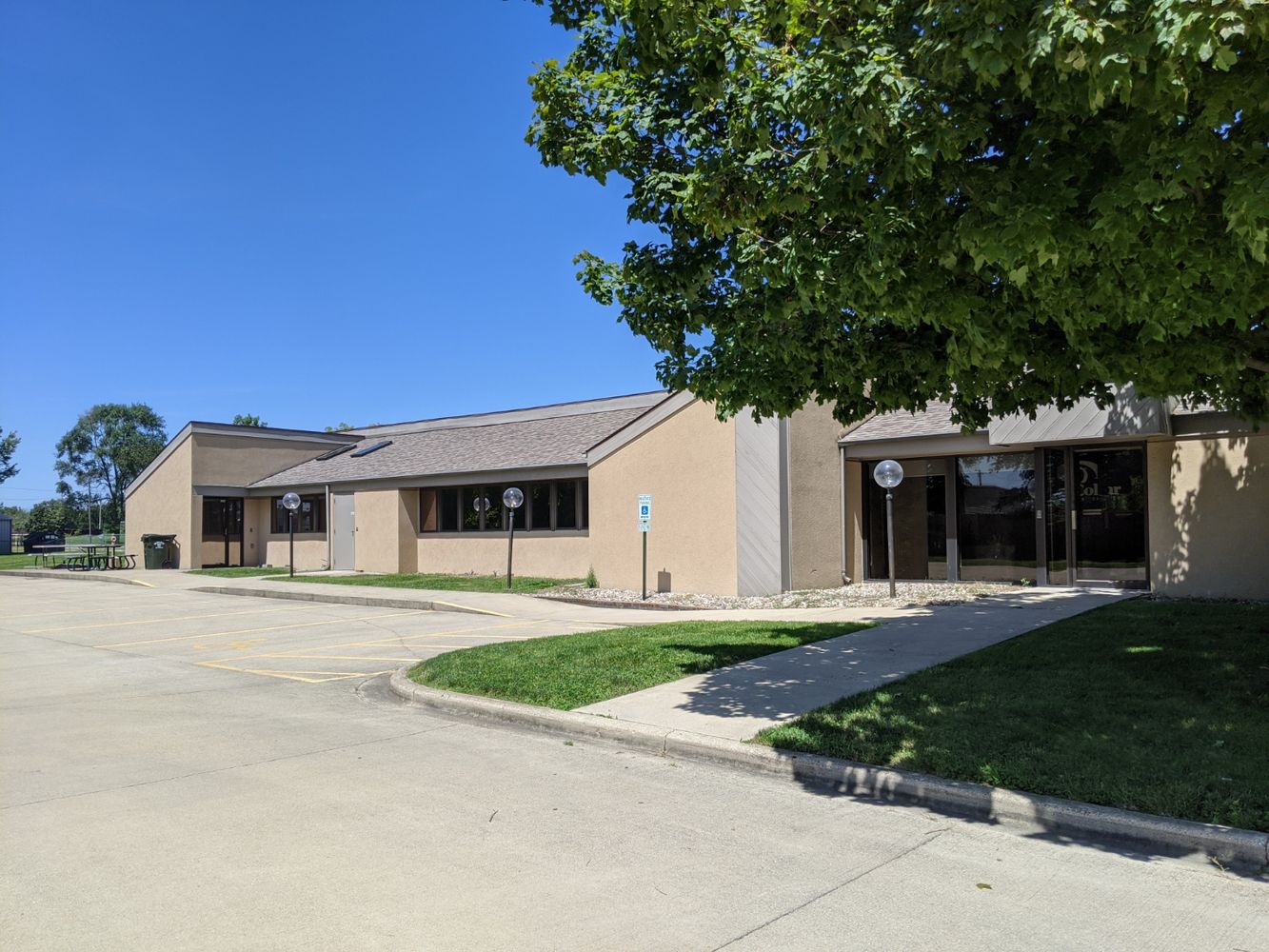 1013 S 19th St, Mattoon, IL 61938